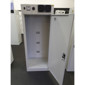 SKŘÍŇ 03 T - (TURBO) děrované police 3ks