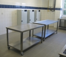 Mobilní pracovní stoly