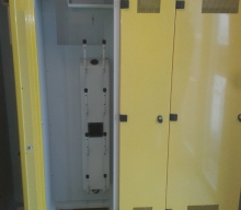 Skriňa na lyže a preskakáče