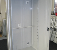 Špeciálna skriňa na odev